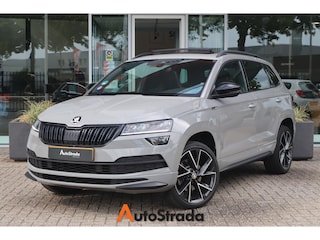 Skoda Karoq 1.5 SportLine TSI ACT 150pk | Camera | Pano | Canton | Trekhaak | Navi | Keyless | Stoel/Stuurverwarming | ACC