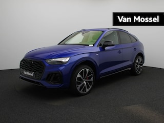 Audi Q5 55 TFSI e S edition Competition 367 PK | S-Line | Automaat | Navigatie | Panoramadak | Head-up display | B&O | Trekhaak | Camera | Stoelverwarming voor & achter | Stuurverwarming | Optiekpakket Zwart Plus | Adaptive Cruise Control | LED Matrix |