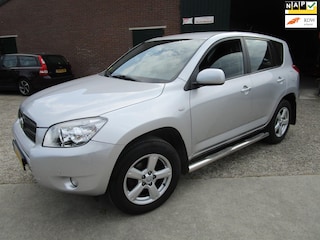 Toyota RAV4 2.0 VVTi Executive automaat 4WD clima navi nieuw