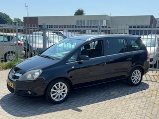 Opel Zafira 1.8 Executive 140PK 7PERSOONS NL AUTO NAP! Navi l Cruise l Airco ECC l Afneem trekhaak l PDC l TOPSTAAT l DEALER OH!
