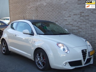 Alfa Romeo Mito 0.9 TwinAir Distinctive - Lederen bekleding -