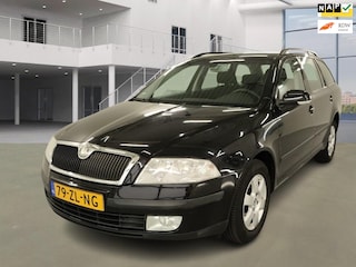 Skoda Octavia Combi 1.6 FSI Elegance
