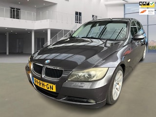 BMW 320i Dynamic Executive