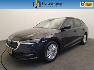 Skoda Octavia Combi 1.5 e-TSI 150pk Business Edition Cruise control, PDC, Stoelverwarming