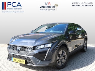 Peugeot 408 * 100% Benzine 130 Pk EAT8 * AUTOMAAT * Hele Mooie * Navigatie * Keyless Start * Camera * Climate & Cruise Control * L.M. Velgen *  1/2 Leder Interieur * Vingerhoets; Vierde Generatie Eersteklas Service !