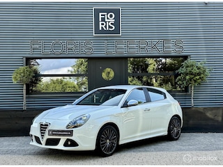 Alfa Romeo Giulietta 1.4 T | 170 PK | Distinctive | Cruise |