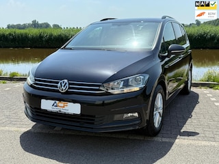 Volkswagen Touran 1.5 TSI Comfortline Business 7p trekhaak / carplay