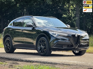 Alfa Romeo Stelvio 2.0 T AWD B-Tech | CarPlay | Panorama | Clime | Adaptive cruise | Navi | Metalic | 1e eig. |