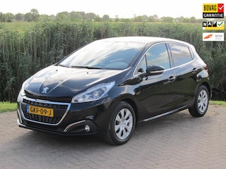 Peugeot 208 1.2 PureTech Allure/Panorama