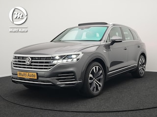 Volkswagen Touareg 3.0 TSi eHybrid 4MOTION Elegance Plug In Hybrid 381pk PHEV | Panodak | Trekhaak af Fabriek | Luchtvering | Adaptive Cruise | Nachtzicht | Lederen Comfortzetels Massage & Memory | Head Up | 21"L.M | Dynaudio | Sfeerverlichting |