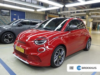 Fiat 500 Abarth Turismo 42 kWh Verwacht !! | Pack Scorpion Sound & Tech | Navigatie | Stoelverwarming | Panoramadak | JBL Audio | Achteruitrijcamera | !!