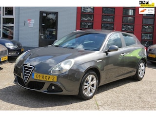 Alfa Romeo Giulietta 1.4 T Distinctive ,AIRCO, NAVI , PDC