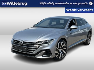 Volkswagen Arteon 1.4 TSI eHybrid 218pk DSG R-Line Business+ / Panoramadak / Carbon Lederen Stoelen Met Geheugen / Elek Zwenkbare Trekhaak / Elek Achterklep met Virtual Pedal / Head Up Display / Virtual Cockpit / 19" LMV