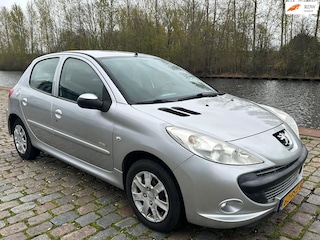 Peugeot 206 1.4 Millesim 200 elektrische ramen airco