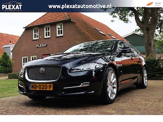 Jaguar XJ 2.0 Luxury Aut. | Origineel Nederlands | Volledig Kimman Onderhouden | Panorama | Facelift | Full Led | Lederen Dash |