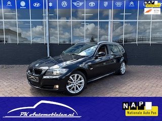 BMW 3-serie Touring 318i Corporate Lease Luxury Line **LEER + TREKHAAK**