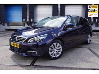 Peugeot 308 SW 1.2 PureTech Blue Lease Premium BTW Aftrekbaar.