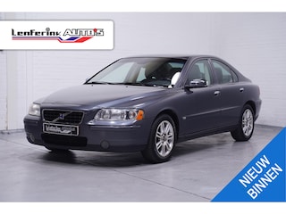 Volvo S60 2.0T Momentum Airco APK Cruise Leder APK 17/03/2026 Youngtimer