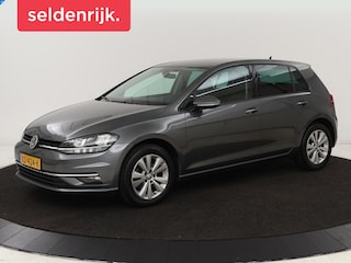 Volkswagen Golf 1.0 TSI Comfortline Business | Stoelverwarming | Camera | Massage | Carplay | Adaptive cruise | Navigatie | Climate control | Getint glas