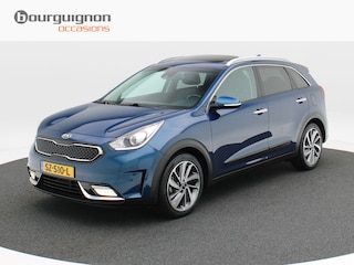 Kia Niro 1.6 GDi Hybrid Design Edition | Open Dak | Camera | Cruise Control | Stoel en Stuur Verwarming | Carplay | Climate Control | Privacy Glass | 18 Inch | 91.597 Km!!