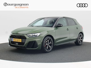 Audi A1 Sportback 25 TFSi Automaat S-Line | Adaptive Cruise | Parkeersensoren | LED | Privacy Glass | Stoel Verwarming | Carplay | Navigatiesysteem | 18 Inch | 8.676 Km!!