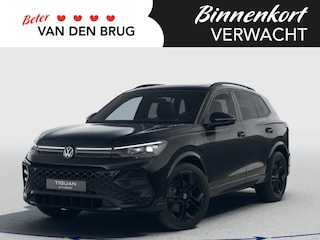 Volkswagen Tiguan R-Line-Edition 1.5 eHybrid 200 kW / 272 pk SUV 6 v Trekhaak | Black Style | Interieur Style Pakket | Lederen Bekleding | Massage Stoelen |