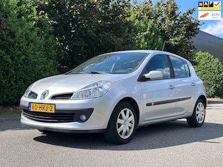 Renault Clio 1.6-16V Dynamique Automaat*5DR*Cruise*Airco*NAP*Trekhaak*Distributie VV*2e eigenaar*
