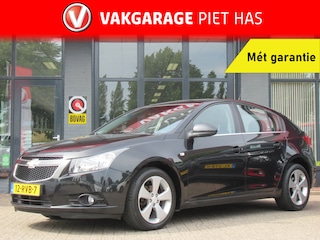 Chevrolet Cruze 1.8 LTZ | Clima-Airco | Navigatie | Parkeersensoren | Incl. Garantie | Bluetooth |