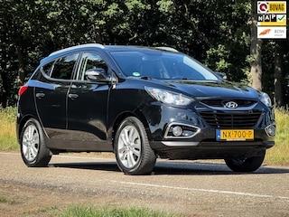 Hyundai ix35 2.0i i-Catcher | Clima | Cruise | Panorama dak | Trekhaak | Leder | Stoelverw. | Metalic |