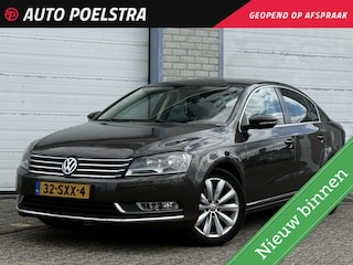 Volkswagen Passat 2.0 TSI Highline Leder Navigatie Trekhaak Camera Cruise Control Climate Control PDC