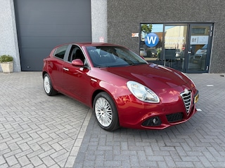 Alfa Romeo Giulietta 1.4 T Distinctive Automaat/Cruise/Nap