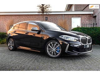 BMW M135i xDrive High Executive 306 PK Dealer o.h. Adaptive Head Up Camera Keyless 18''