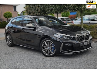 BMW M135i xDrive High Executive 306 PK Dealer o.h. Adaptive Head Up Camera Keyless 18''