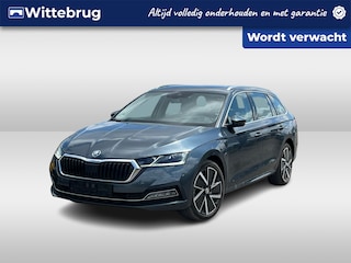 Skoda Octavia Combi 1.4 TSI iV PHEV Business Edition Plus / Panoramadak / LED Koplampen / Standkachel / Head-up Display / Camera / Stuur & Stoelverwarming / 18"