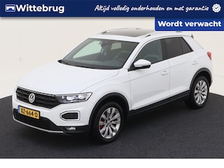 Volkswagen T-Roc 1.5 TSI 150pk Sport / Panorama dak / Virtual Cockpit / Camera / LM 17 inch / Elekt. Klep / LED