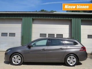 Peugeot 308 1.2 PURETECH ALLURE