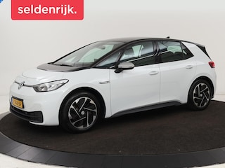 Volkswagen ID.3 First 58 kWh | Stoel & stuurverwarming | Carplay | Trekhaak | Adaptive cruise | Full LED | Navigatie | Parkeerhulp | Climate control