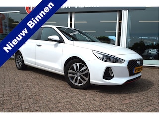 Hyundai i30 1.4 T-GDI Premium Automaat | Parkeercamera | Cruise C.