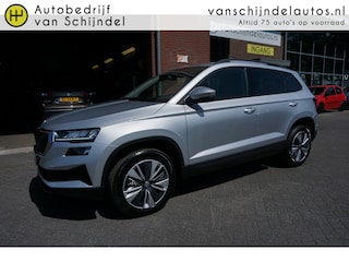 Skoda Karoq 1.5 TSI ACT 150PK DSG7 BUSINESS EDITION LUXE NIEUW MODEL! KEURIGE NETTE STAAT DIGITALE COCKPIT CAMERA FULL LED KEYLESS NAVI ANDROID-APPLECARPLAY ADAPTIEVE CRUISE 4X PERF BANDEN ECC AIRCO BLUETOOTH PDC ENZ...