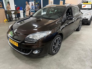 Renault Mégane Estate 1.5 dCi Bose / PANORAMADAK / NAVI MULTIEMEDIA / RIJDT SCHAKELT GOED