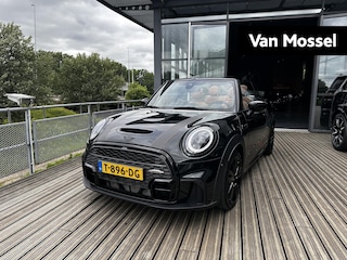 Mini Mini Cabrio 2.0 Rockingham GT Edition | HARMAN KARDON | NL AUTO | 1E EIGENAAR | HEAD-UP DISPLAY | APPLE CARPLAY | CHESTER MALT BROWN LEDER | KEYLESS | JCW TRIM | 17 INCH ZWART |