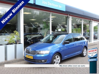 Skoda Rapid Spaceback 1.2 TSI Greentech Style Edition - 1e eigenaar | Pano | Climat | DAB | Nav | Trekhaak