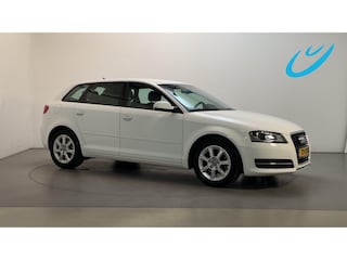 Audi A3 Sportback 1.2 TFSI 105pk Ambiente Advance Navigatie Parkeersensoren Climate Control