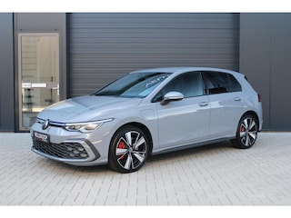 Volkswagen Golf 1.4 eHybrid GTE | ACC | Stuur-/stoelverwarming | Carplay | Lane Assist | Mistlampen | Sportstoelen | 245 PK