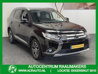 Mitsubishi Outlander 2.0 EXECUTIVE EDITION 7 PERSOONS LEDER NAVIGATIE CRUISE CONTROL CLIMATE CONTROL BLUETOOTH TELEFOON MEDIA VOORBEREIDING ACHTERUITRIJCAMERA TREKHAAK ZEER MOOI !! 3010