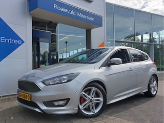 Ford Focus 1.5 EcoBoost 150pk Automaat Titanium Edition ST-Line 5-Deurs | Navi | Clima | Cruise | Licht+Regensensor | Pdc V+A+Assist | Stoel+Stuurwielverwarming | Privacy Glass | 17''lm