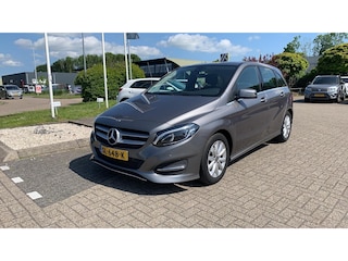 Mercedes-Benz B-klasse 180 Ambition Automaat | Navigatie | Cruise Control | Airco | Zomer&Winter Set |