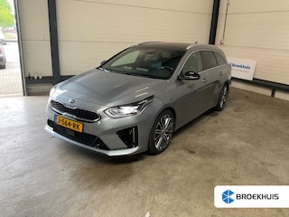 Kia Ceed Sportswagon 1.4 T-GDi GT-PlusLine | 1e Eigenaar! | Open Dak | Trekhaak | Stoel/Stuur Verwarming | Camera | Clima | Keyless | Navi | LED | Lichtmetalen Velgen | Parkeersensoren