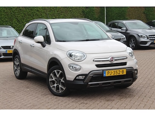 Fiat 500X Cross 1.4 Turbo MultiAir Cross / Trekhaak / Navigatie / Half leder / Keyless / 17'' / Parkeerhulp achter / Getint glas / DAB / Cruise Control