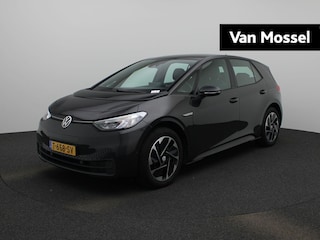 Volkswagen ID.3 Pure 45 kWh 150 PK | Automaat | Camera | Navigatie | Parkeersensoren | Climate Control | Stuurverwarming| Apple Carplay | Android Auto | Keyless | Velours |